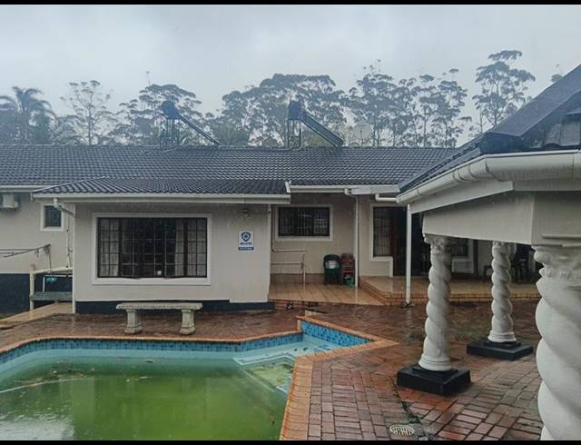 4 BEDROOM HOUSE FOR SALE IN YELLOWWOOD PARK